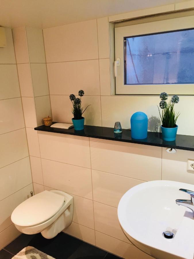 Ruhiges Privates Zimmer In Freiburg, Zentrumsnah, Naehe Europapark ภายนอก รูปภาพ