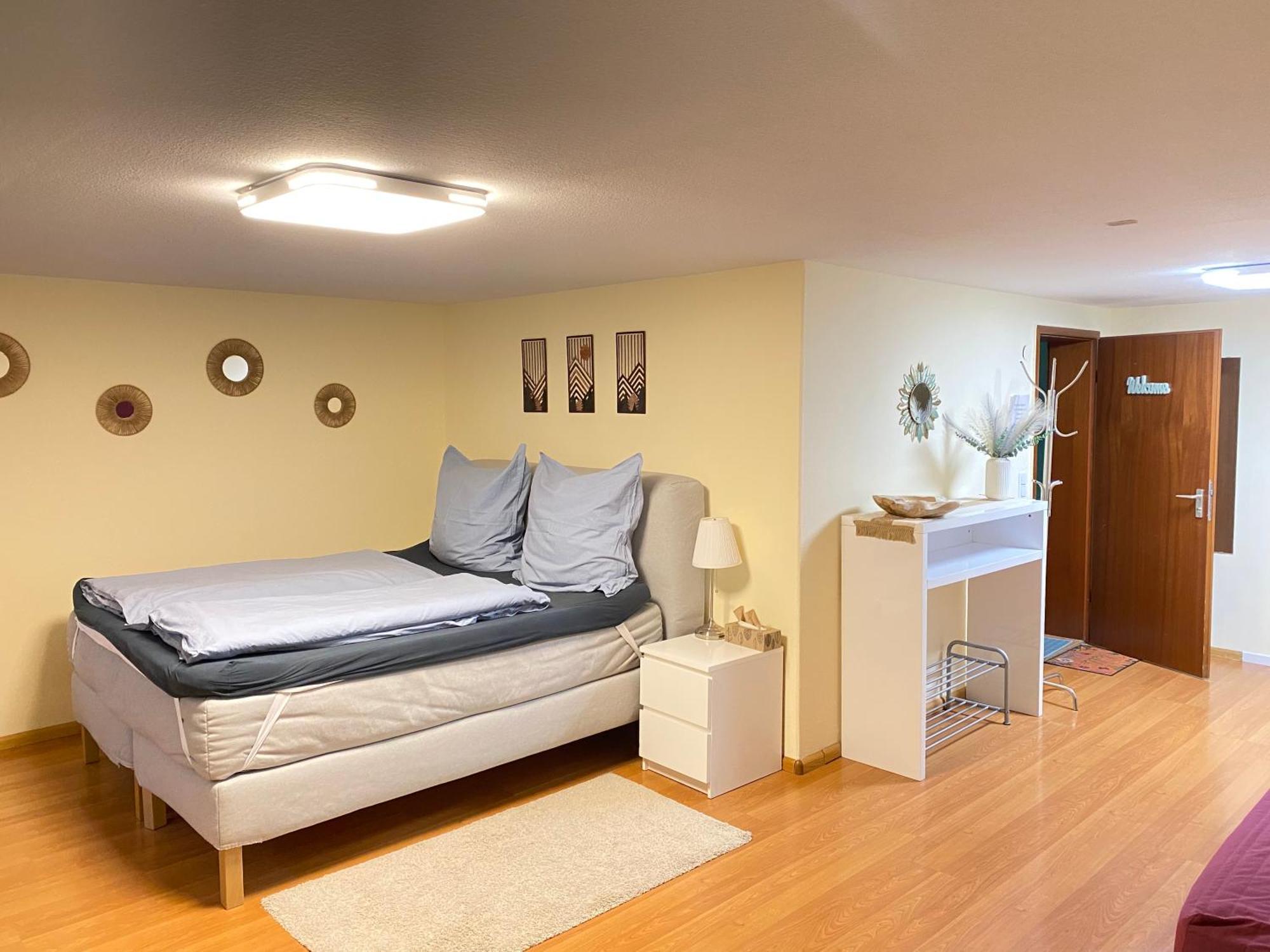 Ruhiges Privates Zimmer In Freiburg, Zentrumsnah, Naehe Europapark ภายนอก รูปภาพ